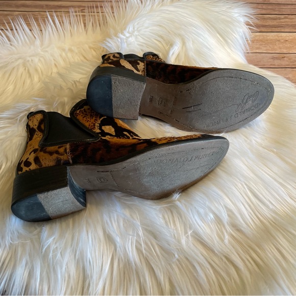 Donald J Pliner🖤Dyla Leopard-Print Calf Hair Booties - Picture 5 of 10